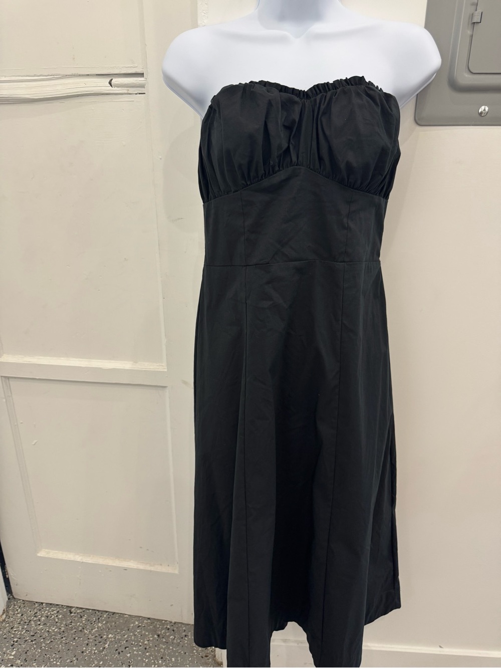 wild fable Strapless Black Midi Dress with Ruched Bust